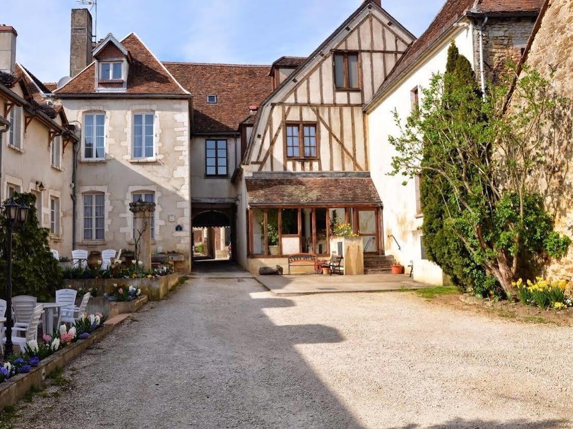 Logis Hotel - Le Relais Saint Vincent Ligny-le-Châtel Dış mekan fotoğraf
